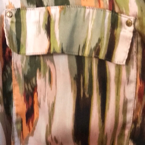 Multi color blouse 👚 - Picture 4 of 4